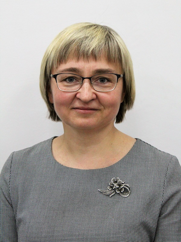 Устюжанина Светлана Леонидовна.